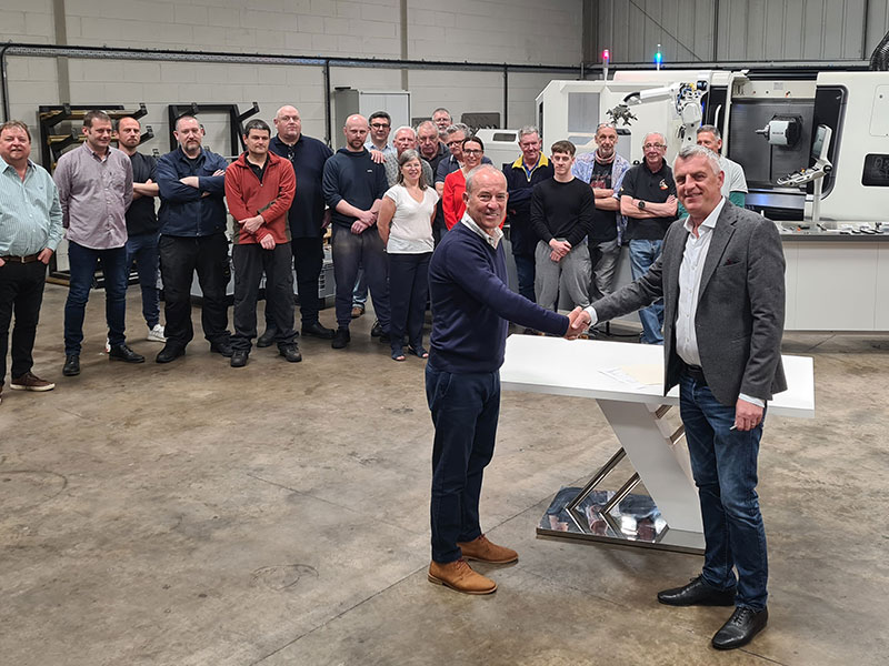 Milturn-Precision-aquision-800×600 CEO of Vision Engineering Ltd shaking hands with Ian Mustard, Milturn Owner of Milturn Precision Engineeringand Director of