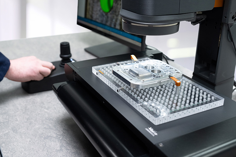Edge-APEX-Machined-03-BK-750×500 Edge APEX measuring machined metal object